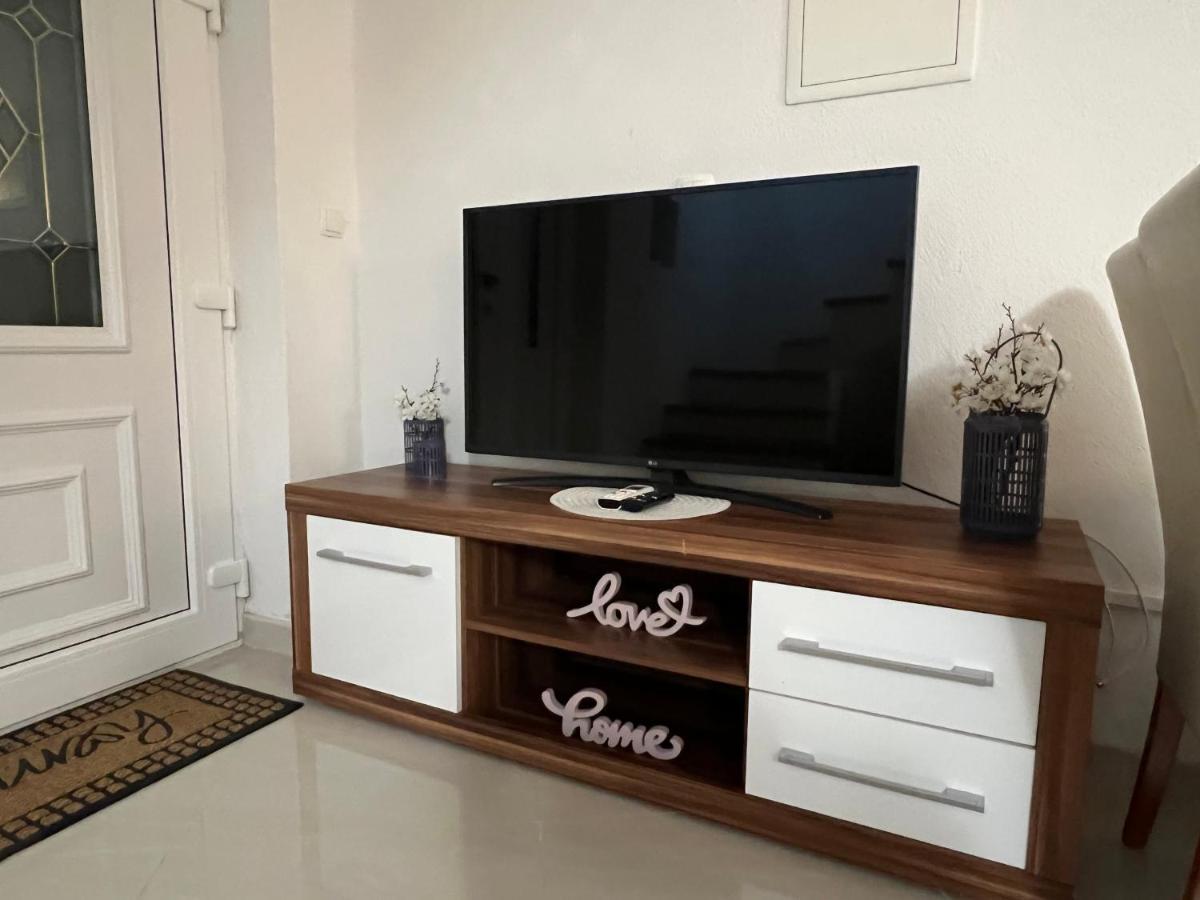 Apartment Katalin Kornić Zewnętrze zdjęcie